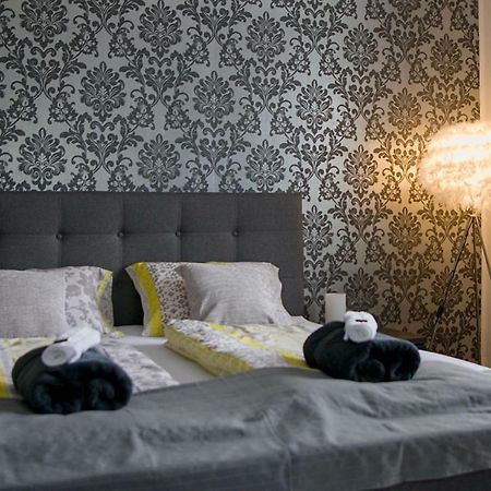 Luxusni Apartman Nmnm Family โนเวมิสโต นา โมราเวีย ภายนอก รูปภาพ