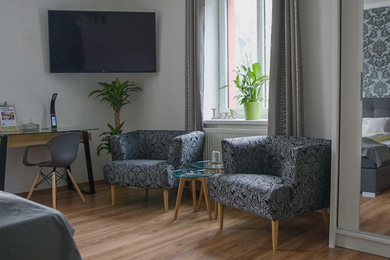 Luxusni Apartman Nmnm Family โนเวมิสโต นา โมราเวีย ภายนอก รูปภาพ