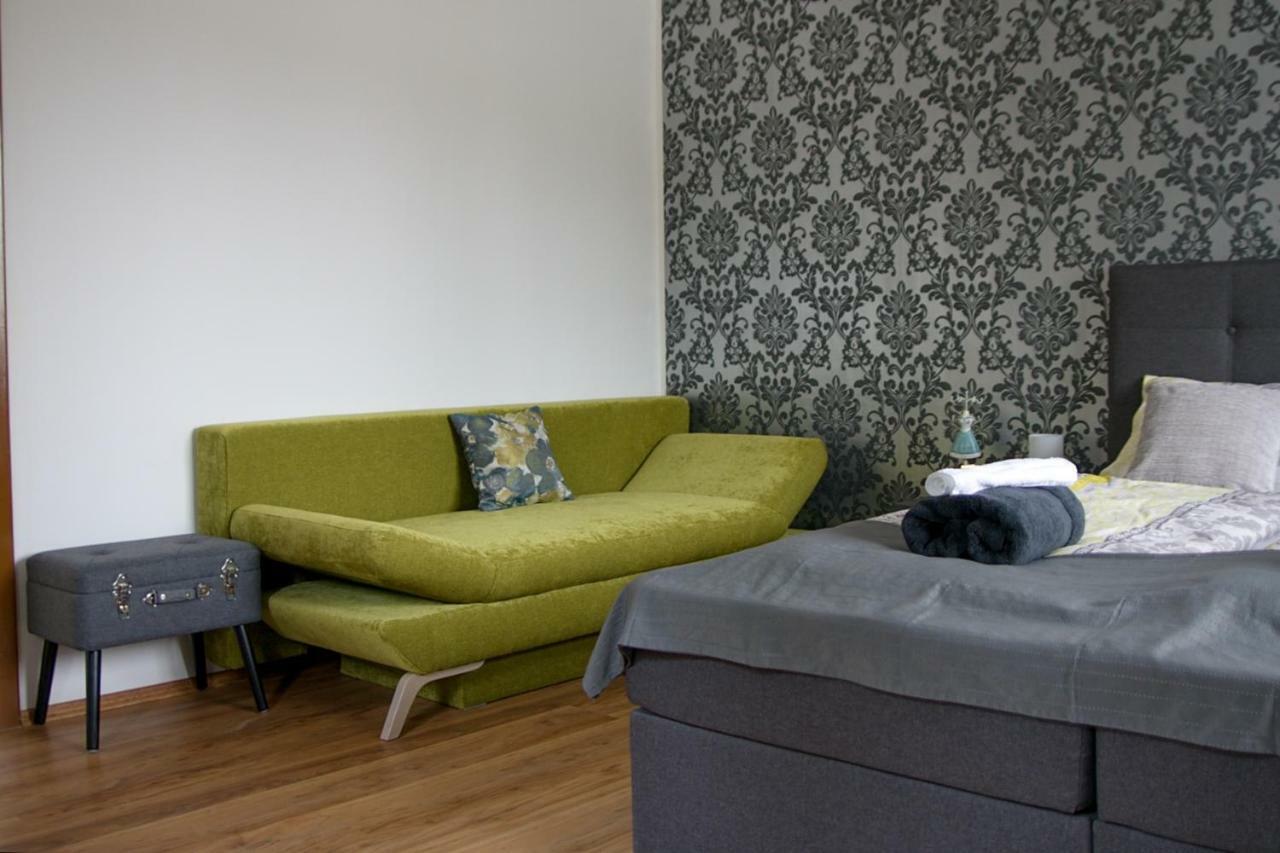 Luxusni Apartman Nmnm Family โนเวมิสโต นา โมราเวีย ภายนอก รูปภาพ