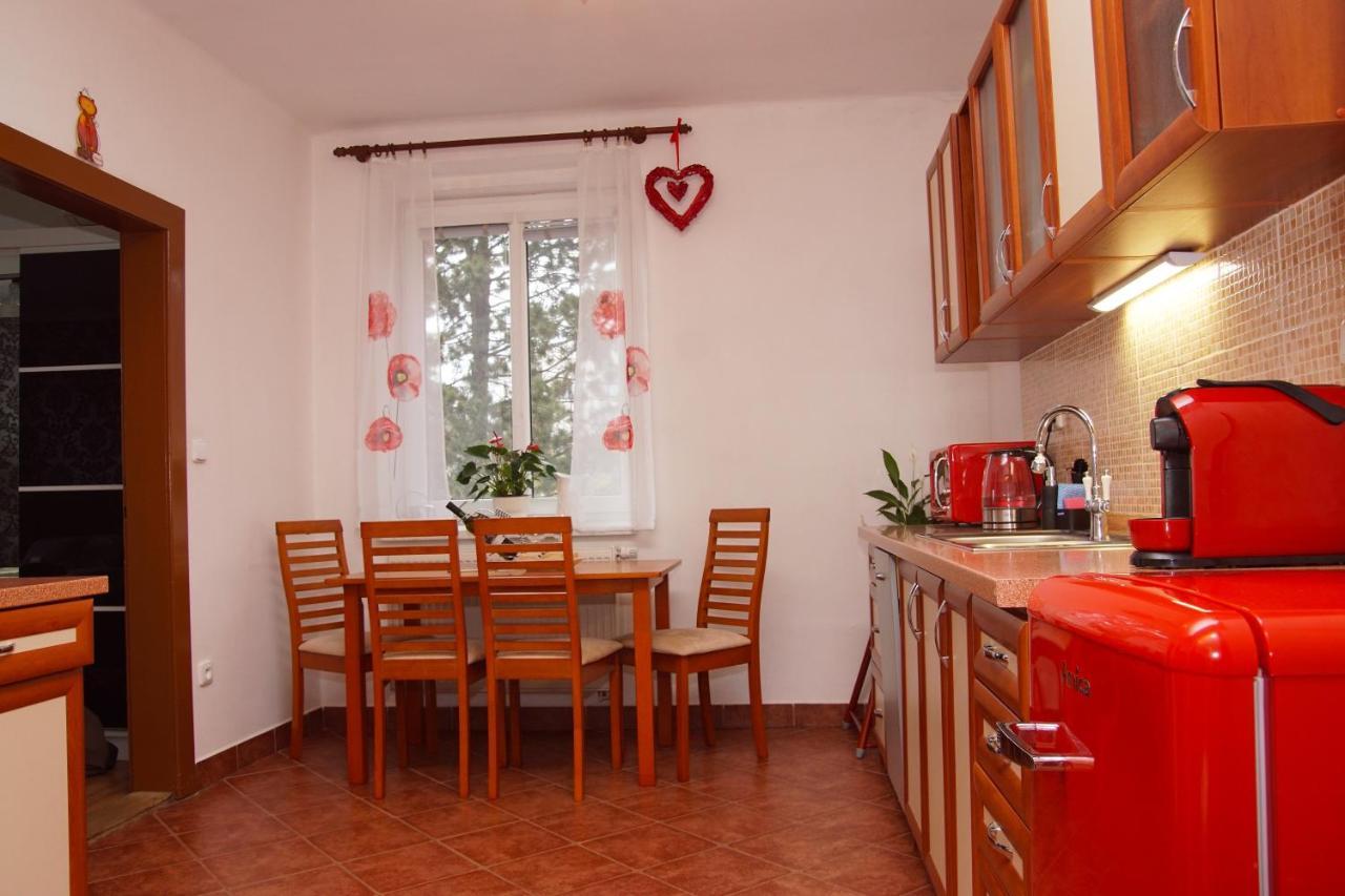Luxusni Apartman Nmnm Family โนเวมิสโต นา โมราเวีย ภายนอก รูปภาพ